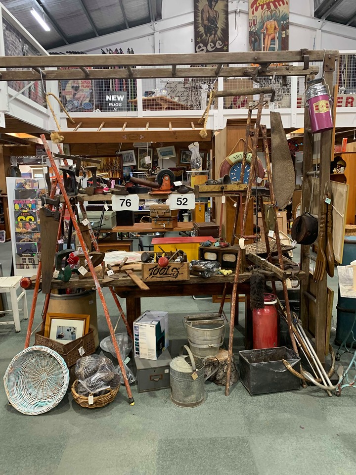 Geelong Vintage Clothing Collectables Antiques